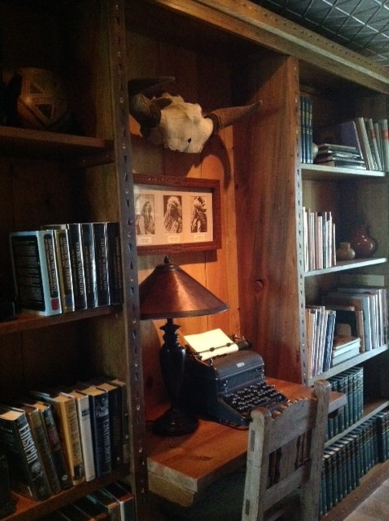 cabin decor Archives » Heritage Game Mounts